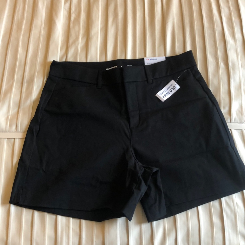 Old Navy pixie women high rise smooth pocket five inch inseam tailored short